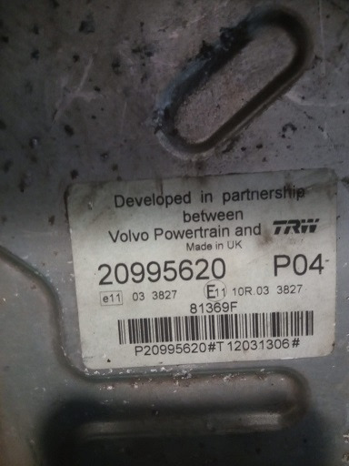 EDC VOLVO FH420 D13C420 20995620 P04 - ECU - Teherautó: 1 kép. EDC VOLVO FH420 D13C420 20995620 P04 - ECU - Teherautó: 1 kép.