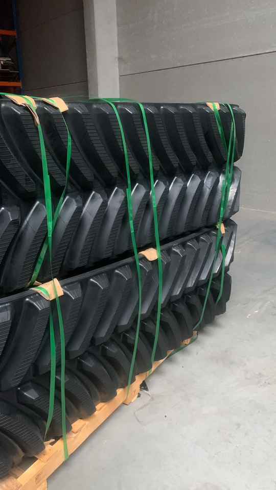 Rubber track for Challenger MT700 25 ", 30" and 36" - Lánctalp - Mezőgazdasági gépek: 3 kép. Rubber track for Challenger MT700 25 ", 30" and 36" - Lánctalp - Mezőgazdasági gépek: 3 kép.