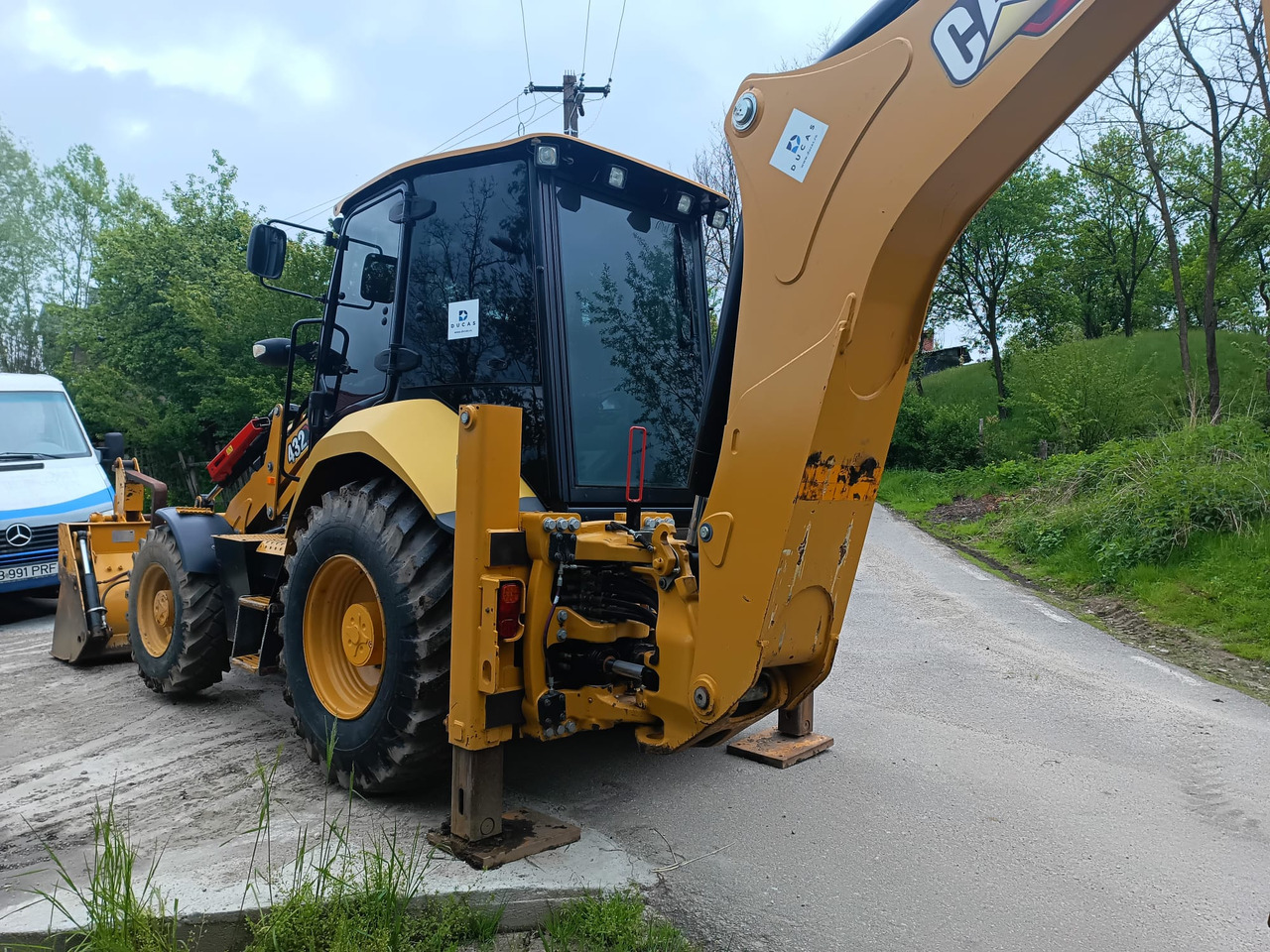 CATERPILLAR 432 07A - Kotrórakodó: 3 kép. CATERPILLAR 432 07A - Kotrórakodó: 3 kép.