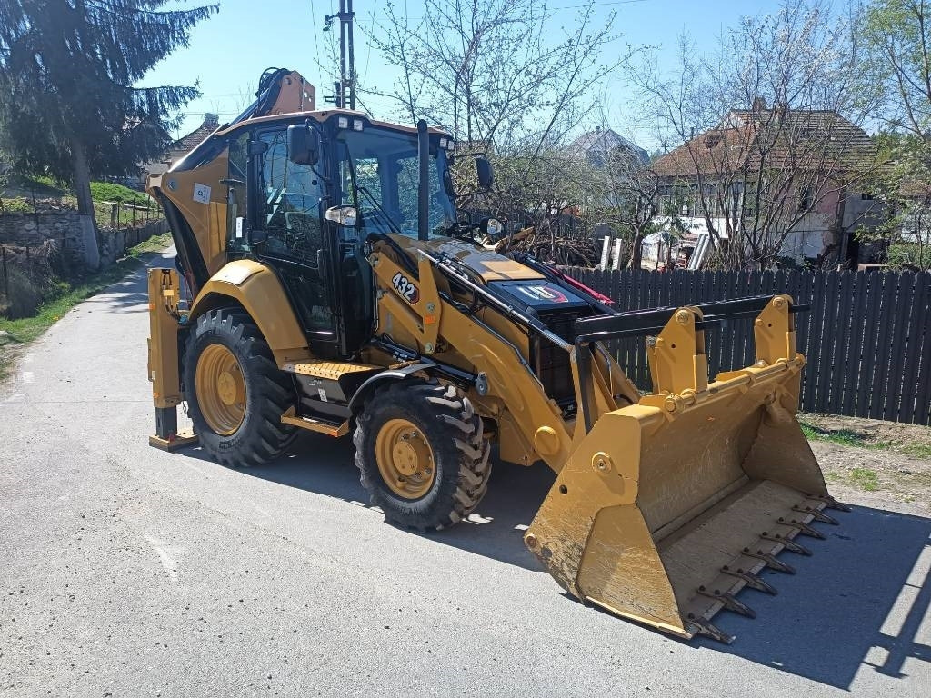 CATERPILLAR 432 07A - Kotrórakodó: 1 kép. CATERPILLAR 432 07A - Kotrórakodó: 1 kép.