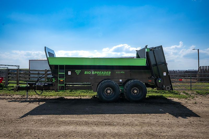 Dutch Biospreader 8020 PTX - Szervestrágyaszóró: 2 kép. Dutch Biospreader 8020 PTX - Szervestrágyaszóró: 2 kép.