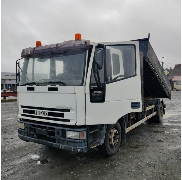 Iveco 130 E 18 - Billenőplatós teherautó: 1 kép. Iveco 130 E 18 - Billenőplatós teherautó: 1 kép.