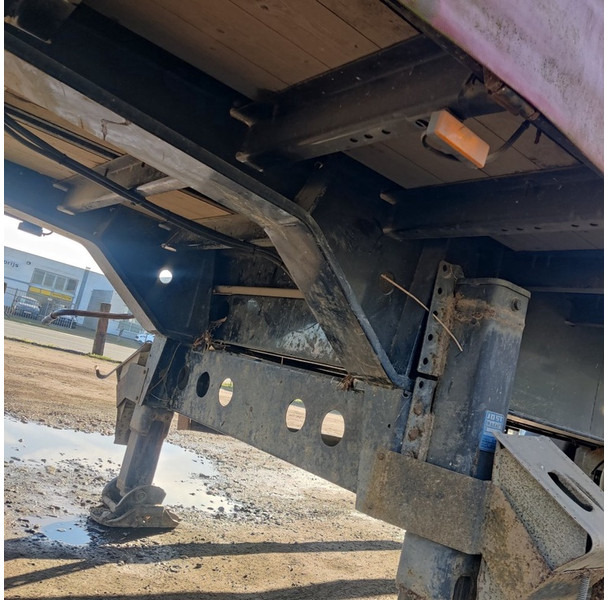 Kögel - Félpótkocsi dobozos: 5 kép. Kögel - Félpótkocsi dobozos: 5 kép.