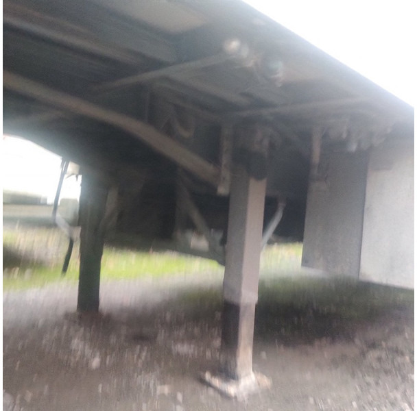 LAG KAST - Félpótkocsi dobozos: 5 kép. LAG KAST - Félpótkocsi dobozos: 5 kép.