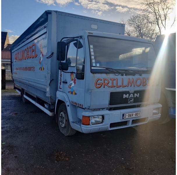 MAN 26.372 - Dobozos felépítményű teherautó: 5 kép. MAN 26.372 - Dobozos felépítményű teherautó: 5 kép.