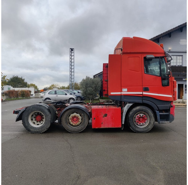 Iveco 480 - Nyergesvontató: 4 kép. Iveco 480 - Nyergesvontató: 4 kép.