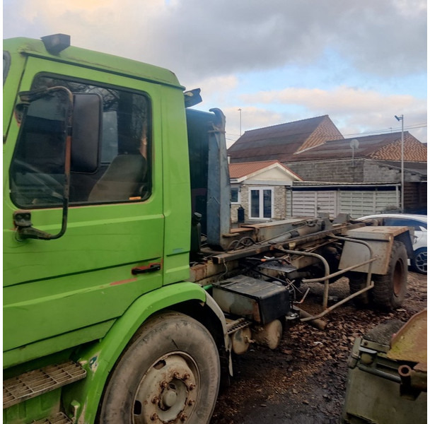 Scania 82-H - Cserefelépítményes teherautó: 2 kép. Scania 82-H - Cserefelépítményes teherautó: 2 kép.