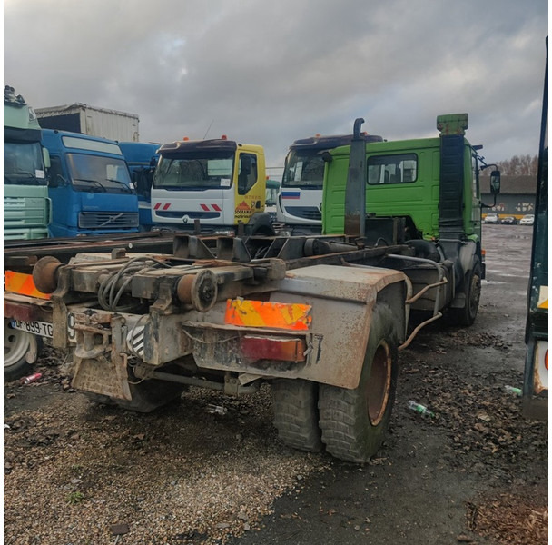 Scania 82-H - Cserefelépítményes teherautó: 5 kép. Scania 82-H - Cserefelépítményes teherautó: 5 kép.