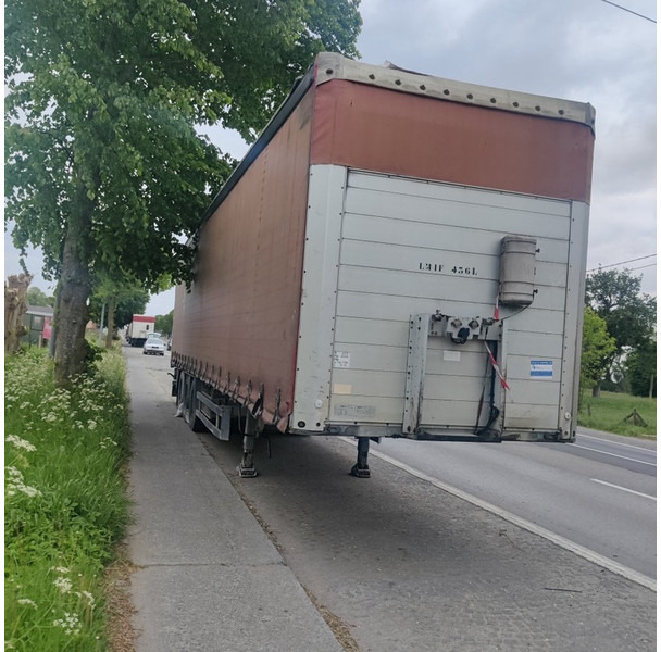 Schmitz Cargobull Huif - Félpótkocsi dobozos: 2 kép. Schmitz Cargobull Huif - Félpótkocsi dobozos: 2 kép.