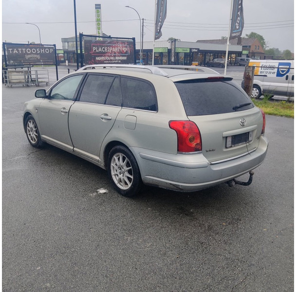 Toyota Avensis - Autó: 4 kép. Toyota Avensis - Autó: 4 kép.