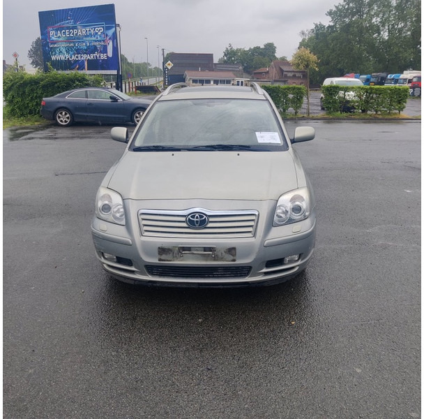 Toyota Avensis - Autó: 1 kép. Toyota Avensis - Autó: 1 kép.