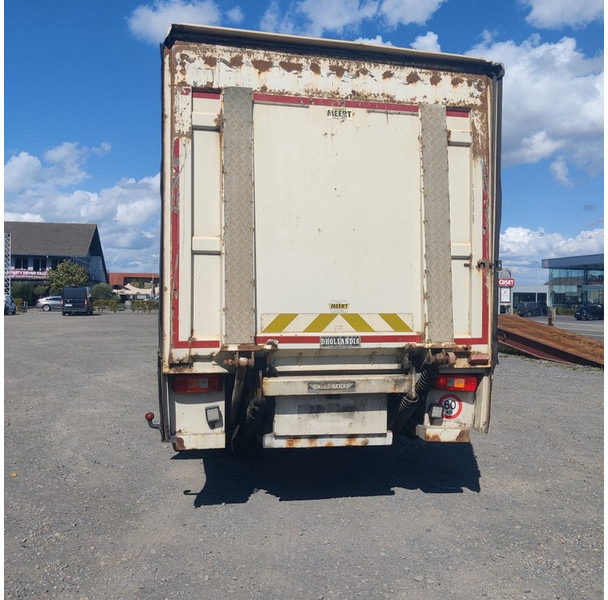 Volvo fm-330 - Dobozos felépítményű teherautó: 5 kép. Volvo fm-330 - Dobozos felépítményű teherautó: 5 kép.