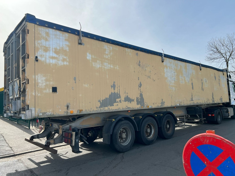 Benalu TF34C1 72m3 VOLUME KIPPER - 3-AS TROMMELREMMEN - LUCHTGEVEERD - 13,34 X 2,46 X 2,20 - Félpótkocsi billenőplatós: 4 kép. Benalu TF34C1 72m3 VOLUME KIPPER - 3-AS TROMMELREMMEN - LUCHTGEVEERD - 13,34 X 2,46 X 2,20 - Félpótkocsi billenőplatós: 4 kép.