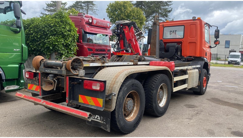 DAF CF 440 6X4 HOOKLIFT 20T - MANUAL GEARBOX - 315.000km - EURO 6 - BE TRUCK - Horgos rakodó teherautó: 3 kép. DAF CF 440 6X4 HOOKLIFT 20T - MANUAL GEARBOX - 315.000km - EURO 6 - BE TRUCK - Horgos rakodó teherautó: 3 kép.