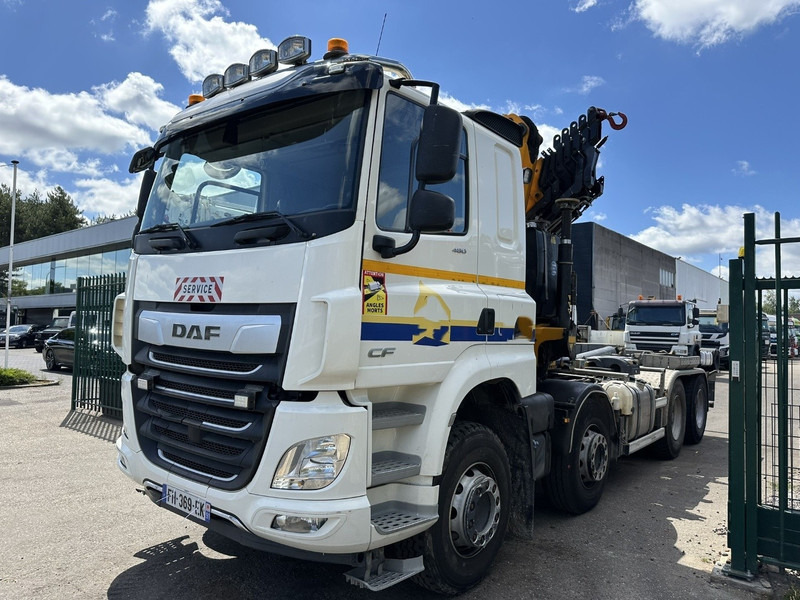 DAF CF 480 8x4 HOOKLIFT + CRANE (19m!) EFFER 205 / 6S + WINCH - RETARDER - *165.000km* - VERY NICE - Darus autó: 3 kép. DAF CF 480 8x4 HOOKLIFT + CRANE (19m!) EFFER 205 / 6S + WINCH - RETARDER - *165.000km* - VERY NICE - Darus autó: 3 kép.