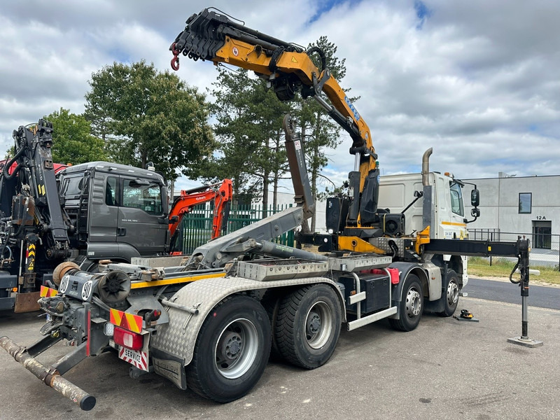 DAF CF 480 8x4 HOOKLIFT + CRANE (19m!) EFFER 205 / 6S + WINCH - RETARDER - *165.000km* - VERY NICE - Darus autó: 5 kép. DAF CF 480 8x4 HOOKLIFT + CRANE (19m!) EFFER 205 / 6S + WINCH - RETARDER - *165.000km* - VERY NICE - Darus autó: 5 kép.