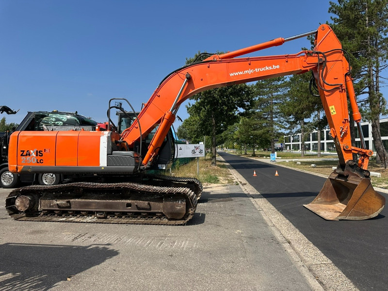 Hitachi ZAXIS ZX250LC-3 *FULL HYDR* - 25.6 T - QUICK HITCH - ISUZU - CE - BE MACHINE - GOOD CONDITION - Lánctalpas kotró: 3 kép. Hitachi ZAXIS ZX250LC-3 *FULL HYDR* - 25.6 T - QUICK HITCH - ISUZU - CE - BE MACHINE - GOOD CONDITION - Lánctalpas kotró: 3 kép.