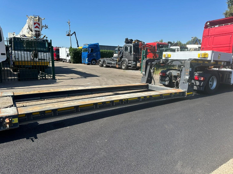 Kässbohrer LB2 48T - LOWBED - TIEFBETT / REMOVABLE NECK - ABNEHMBARE SCHWANENHALS - HYDR STEERING AXLES / LENKACHSEN - BPW - Félpótkocsi mélybölcsős: 5 kép. Kässbohrer LB2 48T - LOWBED - TIEFBETT / REMOVABLE NECK - ABNEHMBARE SCHWANENHALS - HYDR STEERING AXLES / LENKACHSEN - BPW - Félpótkocsi mélybölcsős: 5 kép.