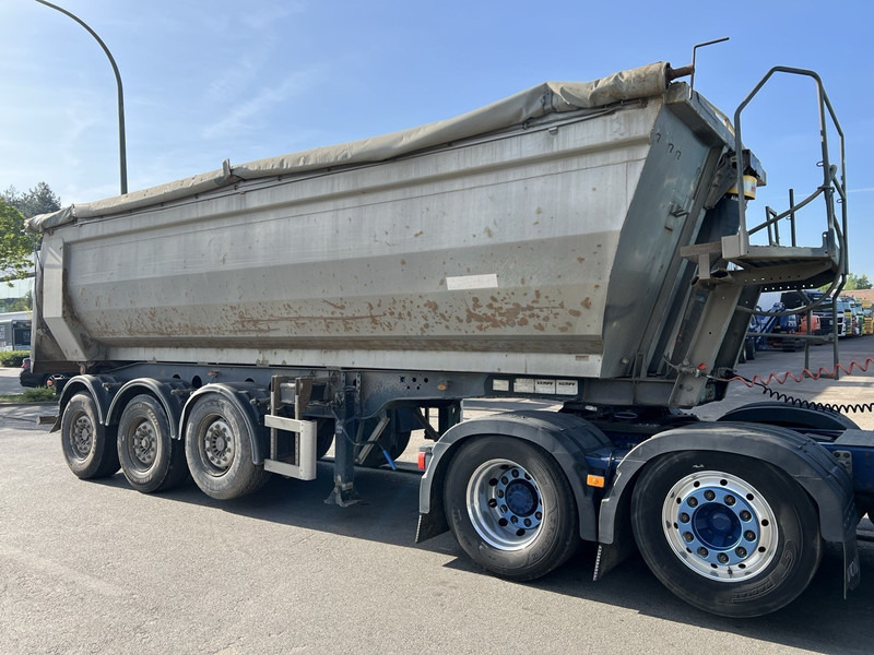 Kempf SKM 35/3 - 7,7m - 30m3 - LIFT AXLE - DISC BRAKES AIR SUSPENSION - STEEL CHASSIS - STEEL BODY - Félpótkocsi billenőplatós: 1 kép. Kempf SKM 35/3 - 7,7m - 30m3 - LIFT AXLE - DISC BRAKES AIR SUSPENSION - STEEL CHASSIS - STEEL BODY - Félpótkocsi billenőplatós: 1 kép.