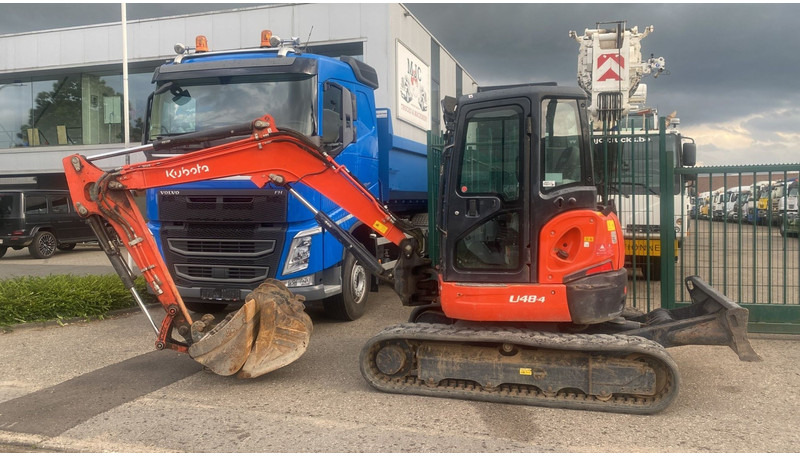 Kubota U48-4 FULL HYDR FUNCTIONS - *2300h* - BLADE - A/C - 3 BUCKETS - Minikotró: 3 kép. Kubota U48-4 FULL HYDR FUNCTIONS - *2300h* - BLADE - A/C - 3 BUCKETS - Minikotró: 3 kép.