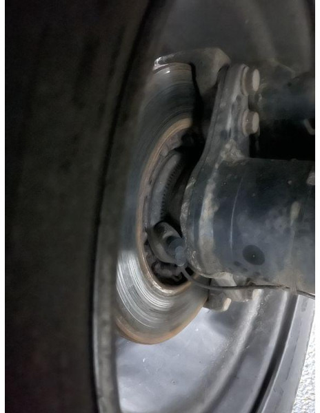 Platós félpótkocsi Kwb STEENOPLEGGER KRAAN HIAB R130-F2 - 2x EXT + ROTATOR - 2x STUURASSEN - SCHIJFREMMEN - SAF ASSEN: 11 kép. Platós félpótkocsi Kwb STEENOPLEGGER KRAAN HIAB R130-F2 - 2x EXT + ROTATOR - 2x STUURASSEN - SCHIJFREMMEN - SAF ASSEN: 11 kép.