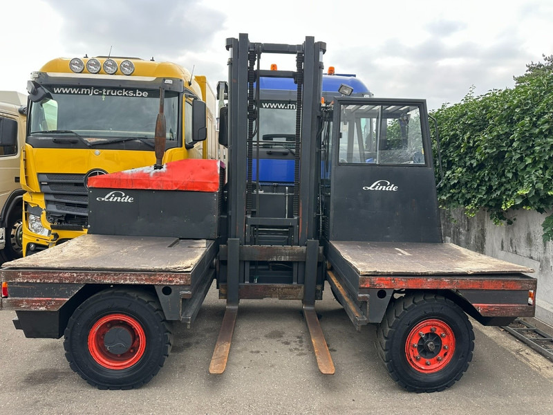 Linde S50 W SIDELOADER 5T - SEITENSTAPLER - 4 WAY FORKLIFT - COMBILIFT - CE - BE MACHINE - Oldalrakodó targoncá: 3 kép. Linde S50 W SIDELOADER 5T - SEITENSTAPLER - 4 WAY FORKLIFT - COMBILIFT - CE - BE MACHINE - Oldalrakodó targoncá: 3 kép.
