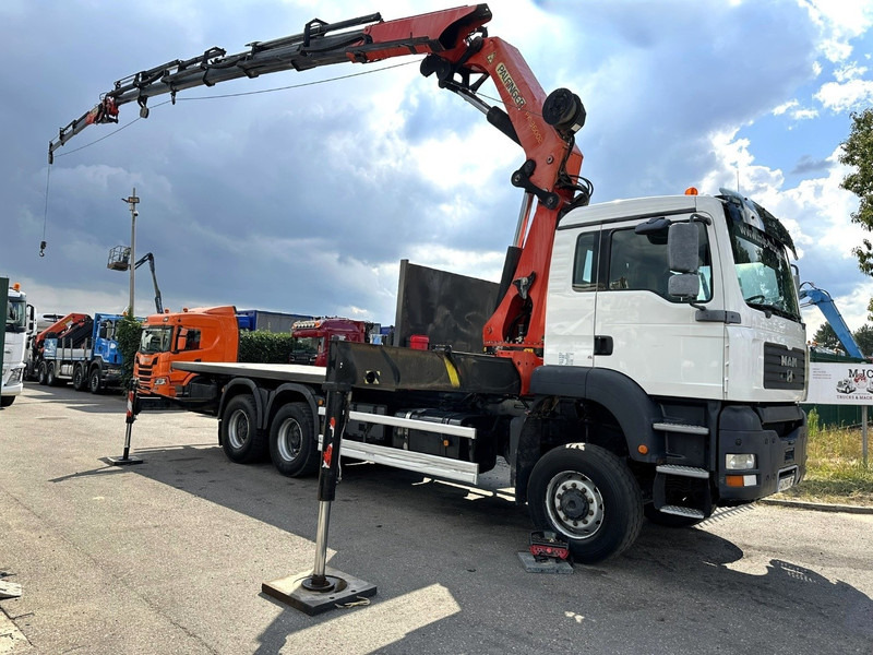 MAN TGA 33.350 6x6 + (27.5m) CRANE PALFINGER PK36002 E 6x + JIB + WINCH - *184.000km* - MANUAL - EURO 3 - Darus autó: 1 kép. MAN TGA 33.350 6x6 + (27.5m) CRANE PALFINGER PK36002 E 6x + JIB + WINCH - *184.000km* - MANUAL - EURO 3 - Darus autó: 1 kép.