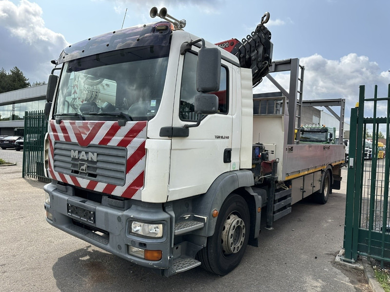 MAN TGM 18.240 4x2 + 2010 CRANE HMF 1420 K6 (17.5m! 6x) RADIO - PLATFORM 6m60 - MANUAL - EURO 3 - BE TRUCK - Darus autó: 4 kép. MAN TGM 18.240 4x2 + 2010 CRANE HMF 1420 K6 (17.5m! 6x) RADIO - PLATFORM 6m60 - MANUAL - EURO 3 - BE TRUCK - Darus autó: 4 kép.