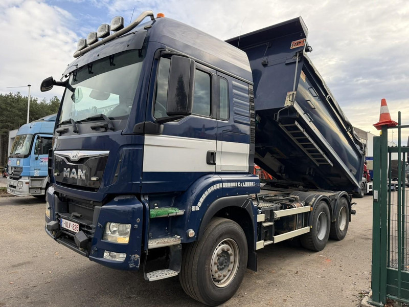 MAN TGS 33.480 6x4 TIPPER + TRACTOR - DOUBLE SYSTEM / WISSELSYSTEEM / DOUBLE PVA - RETARDER - HUB REDUCTION - BE TRUCK - Billenőplatós teherautó: 2 kép. MAN TGS 33.480 6x4 TIPPER + TRACTOR - DOUBLE SYSTEM / WISSELSYSTEEM / DOUBLE PVA - RETARDER - HUB REDUCTION - BE TRUCK - Billenőplatós teherautó: 2 kép.