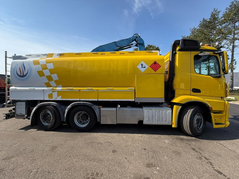Mercedes-Benz ANTOS 2632 6x2 FUEL TANKER 16.000L - 4 COMP - DIESEL / PETROL - RETARDER - EURO 6 - LIFT / STEERING AXLE - *FULL AIR* - BE TRUCK - Tartályos teherautó: 4 kép. Mercedes-Benz ANTOS 2632 6x2 FUEL TANKER 16.000L - 4 COMP - DIESEL / PETROL - RETARDER - EURO 6 - LIFT / STEERING AXLE - *FULL AIR* - BE TRUCK - Tartályos teherautó: 4 kép.