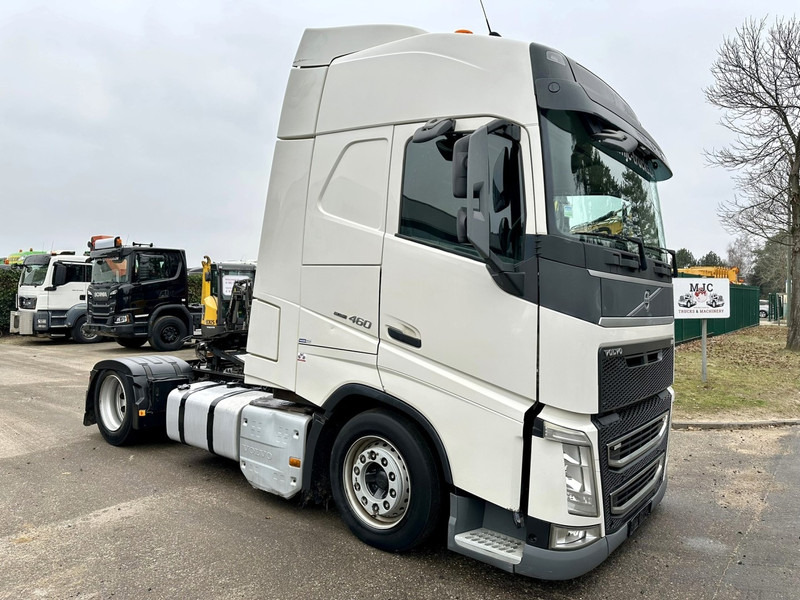 Volvo FH 460 MEGA LOWDECK - HEFSCHOTEL - 295/60R22.5 - FRIGO - SPOILERS - 2 TANKS - BE TRUCK - Nyergesvontató: 1 kép. Volvo FH 460 MEGA LOWDECK - HEFSCHOTEL - 295/60R22.5 - FRIGO - SPOILERS - 2 TANKS - BE TRUCK - Nyergesvontató: 1 kép.