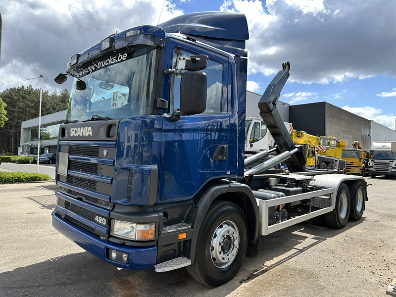 Scania 124L-420 6x2 HOOKLIFT VDL 20T - STEEL SPRING / BALLESTAS / BLATT - MANUAL - MECHANICAL PUMP - 10 TIRES DOUBLE WHEELS - Horgos rakodó teherautó: 3 kép. Scania 124L-420 6x2 HOOKLIFT VDL 20T - STEEL SPRING / BALLESTAS / BLATT - MANUAL - MECHANICAL PUMP - 10 TIRES DOUBLE WHEELS - Horgos rakodó teherautó: 3 kép.