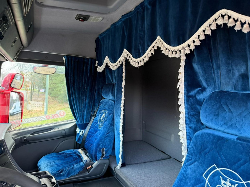 Darus autó Scania 164L-480 V8 6x4 + CRANE HIAB 350-4 + JIB 90-4 - *TOP CONDITION* - ROTATOR - RADIO - RETARDER - STEEL SPRING / HUB REDUCTION - BE TRUCK: 11 kép. Darus autó Scania 164L-480 V8 6x4 + CRANE HIAB 350-4 + JIB 90-4 - *TOP CONDITION* - ROTATOR - RADIO - RETARDER - STEEL SPRING / HUB REDUCTION - BE TRUCK: 11 kép.