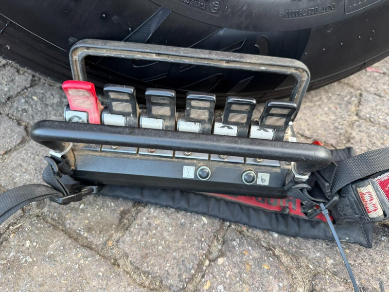 Darus autó Scania 164L-480 V8 6x4 + CRANE HIAB 350-4 + JIB 90-4 - *TOP CONDITION* - ROTATOR - RADIO - RETARDER - STEEL SPRING / HUB REDUCTION - BE TRUCK: 16 kép. Darus autó Scania 164L-480 V8 6x4 + CRANE HIAB 350-4 + JIB 90-4 - *TOP CONDITION* - ROTATOR - RADIO - RETARDER - STEEL SPRING / HUB REDUCTION - BE TRUCK: 16 kép.