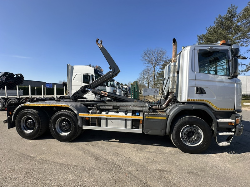 Scania G450 6x4 HOOKLIFT / HAAKSYSTEEM AJK 20T - 5760mm - 3m90 WB - HUB REDUCTION / STEEL SUSPENSION - EURO 6 - BE TRUCK - Horgos rakodó teherautó: 4 kép. Scania G450 6x4 HOOKLIFT / HAAKSYSTEEM AJK 20T - 5760mm - 3m90 WB - HUB REDUCTION / STEEL SUSPENSION - EURO 6 - BE TRUCK - Horgos rakodó teherautó: 4 kép.