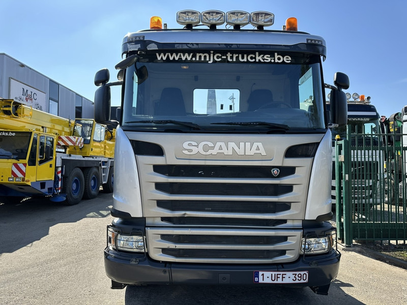 Scania G450 6x4 HOOKLIFT / HAAKSYSTEEM AJK 20T - 5760mm - 3m90 WB - HUB REDUCTION / STEEL SUSPENSION - EURO 6 - BE TRUCK - Horgos rakodó teherautó: 2 kép. Scania G450 6x4 HOOKLIFT / HAAKSYSTEEM AJK 20T - 5760mm - 3m90 WB - HUB REDUCTION / STEEL SUSPENSION - EURO 6 - BE TRUCK - Horgos rakodó teherautó: 2 kép.