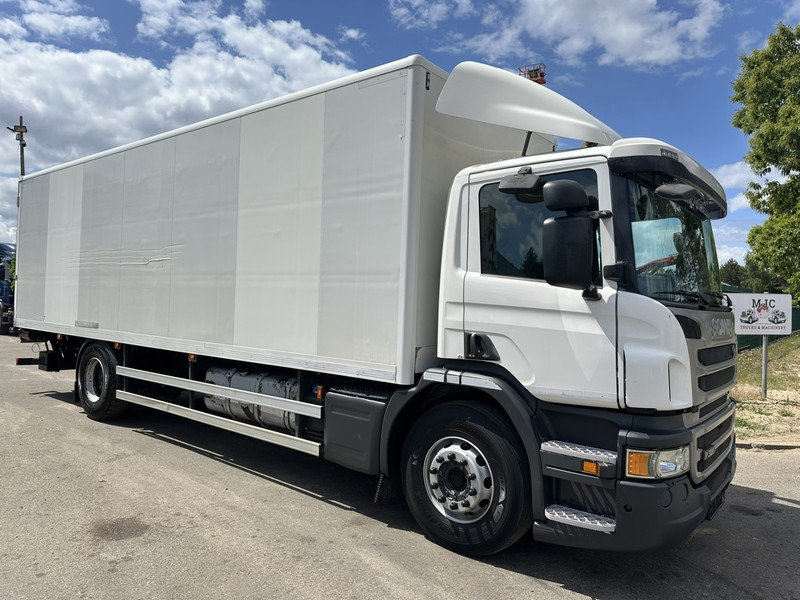 Scania P320 RETARDER - CLOSED BOX 8m25 x 2m47 x 2m30 - TAILLIFT 2000kg - EURO 6 - GOOD CONDITION - Dobozos felépítményű teherautó: 1 kép. Scania P320 RETARDER - CLOSED BOX 8m25 x 2m47 x 2m30 - TAILLIFT 2000kg - EURO 6 - GOOD CONDITION - Dobozos felépítményű teherautó: 1 kép.