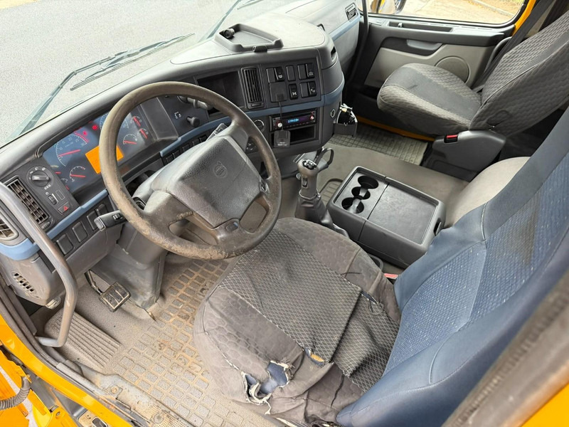 Billenőplatós teherautó Volvo FH 400 8X4 TIPPER (insulated/isolé) - MANUAL 3+3 - STEEL SPRING / BLATT - EURO 5 - TUV 01/2026 - AXLES HUB REDUCTION - BE TRUCK: 11 kép.