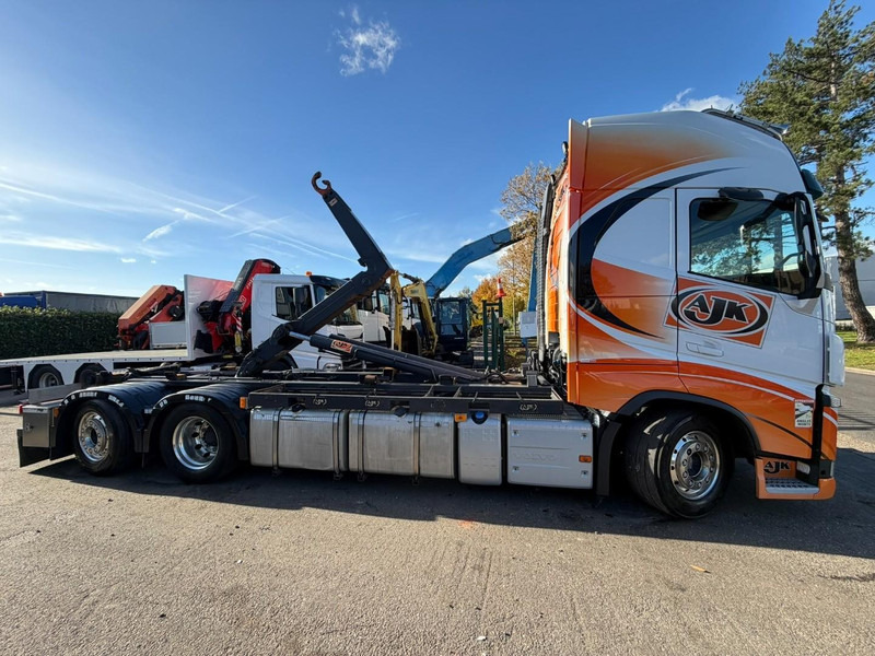 Volvo FH 460 6x2 GLOBE XL AJK HOOKLIFT - *FULL AIR* - DYNAMIC STEERING - I PARK COOL - LIFT + STEERING - ALCOA - BE TRUCK - TOP CONDITION - Horgos rakodó teherautó: 4 kép. Volvo FH 460 6x2 GLOBE XL AJK HOOKLIFT - *FULL AIR* - DYNAMIC STEERING - I PARK COOL - LIFT + STEERING - ALCOA - BE TRUCK - TOP CONDITION - Horgos rakodó teherautó: 4 kép.