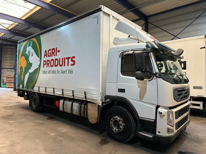 Volvo FM 330 4x2 BOX 7m x 2m48 x 2m75 - 542.000km - EURO 5 - I SHIFT - 19T - A/C - LARGE TAILLIFT - Ponyvás teherautó: 1 kép. Volvo FM 330 4x2 BOX 7m x 2m48 x 2m75 - 542.000km - EURO 5 - I SHIFT - 19T - A/C - LARGE TAILLIFT - Ponyvás teherautó: 1 kép.