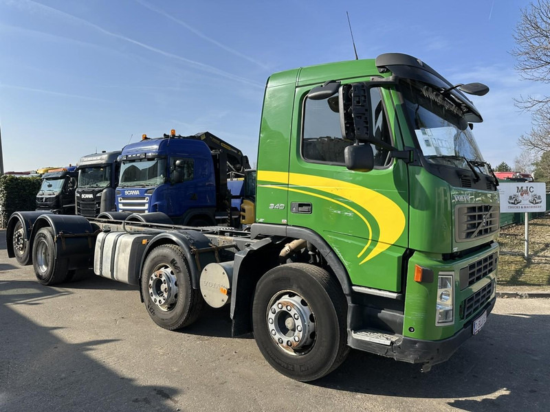 Volvo FM 340 8x2 CHASSIS (7m35) - LIFT+STEERING AXLE - MANUAL GEARBOX - EURO 3 - TÜV 05/2025 - BE TRUCK - Alvaz teherautó: 2 kép. Volvo FM 340 8x2 CHASSIS (7m35) - LIFT+STEERING AXLE - MANUAL GEARBOX - EURO 3 - TÜV 05/2025 - BE TRUCK - Alvaz teherautó: 2 kép.