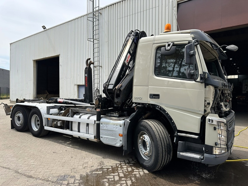 Volvo FM 370 6x2 HOOKLIFT 21T + CRANE HIAB 144 E-4 HIDUO - ENGINE / GEARBOX OK - CHASSIS OK - RUNNING + DRIVING - BE TRUCK - Horgos rakodó teherautó, Darus autó: 1 kép. Volvo FM 370 6x2 HOOKLIFT 21T + CRANE HIAB 144 E-4 HIDUO - ENGINE / GEARBOX OK - CHASSIS OK - RUNNING + DRIVING - BE TRUCK - Horgos rakodó teherautó, Darus autó: 1 kép.