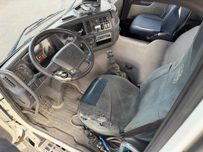 Horgos rakodó teherautó, Darus autó Volvo FM 400 6x2 HOOKLIFT + CRANE PALFINGER PK 15500 B (2x) - 5/6 F - MANUAL - EURO 4 - BE TRUCK: 11 kép. Horgos rakodó teherautó, Darus autó Volvo FM 400 6x2 HOOKLIFT + CRANE PALFINGER PK 15500 B (2x) - 5/6 F - MANUAL - EURO 4 - BE TRUCK: 11 kép.