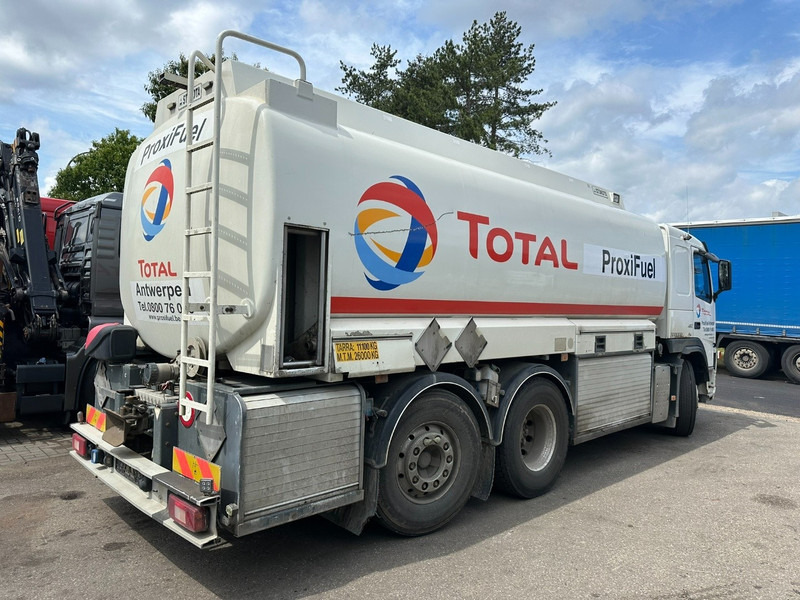 Volvo FM 450 6x2 19.000L - 5 COMP. FUEL TANKER / CITERNE - LIFT + STEERING AXLE - EURO 5 - - Tartályos teherautó: 5 kép. Volvo FM 450 6x2 19.000L - 5 COMP. FUEL TANKER / CITERNE - LIFT + STEERING AXLE - EURO 5 - - Tartályos teherautó: 5 kép.