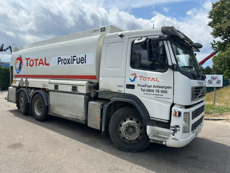 Volvo FM 450 6x2 19.000L - 5 COMP. FUEL TANKER / CITERNE - LIFT + STEERING AXLE - EURO 5 - - Tartályos teherautó: 1 kép. Volvo FM 450 6x2 19.000L - 5 COMP. FUEL TANKER / CITERNE - LIFT + STEERING AXLE - EURO 5 - - Tartályos teherautó: 1 kép.