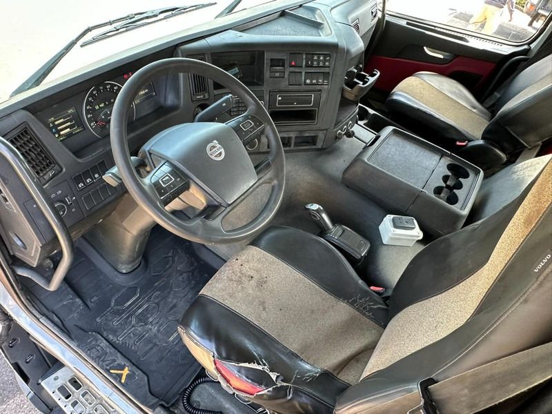 Platós teherautó, Darus autó Volvo FMX 330 8x4 TRIDEM PRITSCHE + KRAN EFFER 265 / 6S - PLATFORM 7m50 - EURO 6 - RADIO - *473.000km* - TÜV 05/2026 - BE TRUCK: 11 kép.