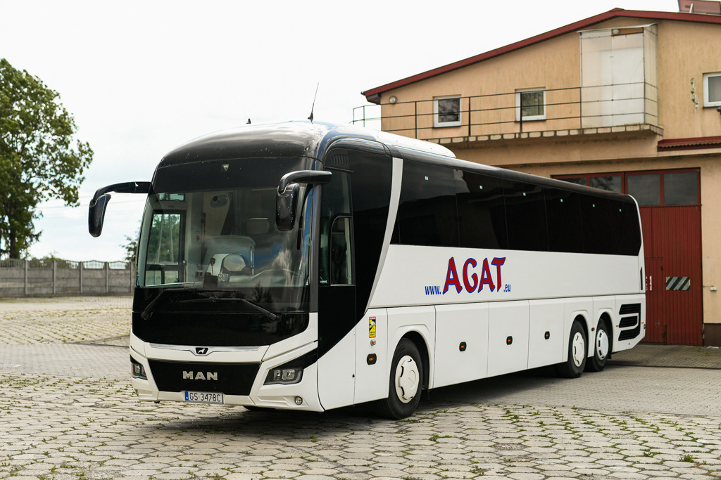 MAN Lion's Coach L R08 Euro VI - Távolsági busz: 2 kép. MAN Lion's Coach L R08 Euro VI - Távolsági busz: 2 kép.