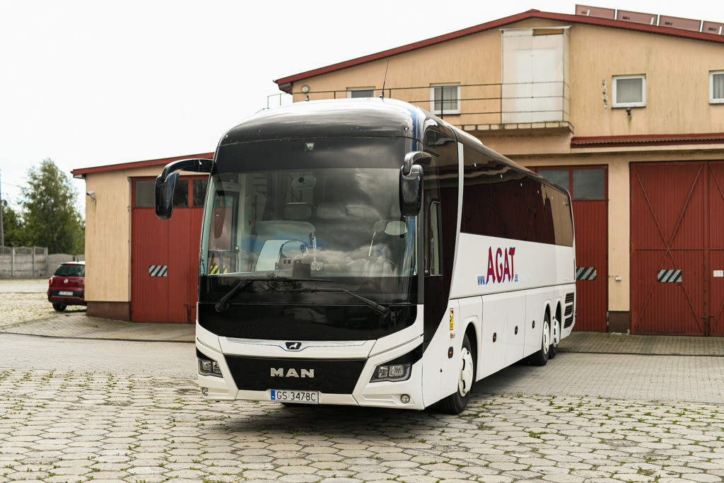 MAN Lion's Coach L R08 Euro VI - Távolsági busz: 4 kép. MAN Lion's Coach L R08 Euro VI - Távolsági busz: 4 kép.