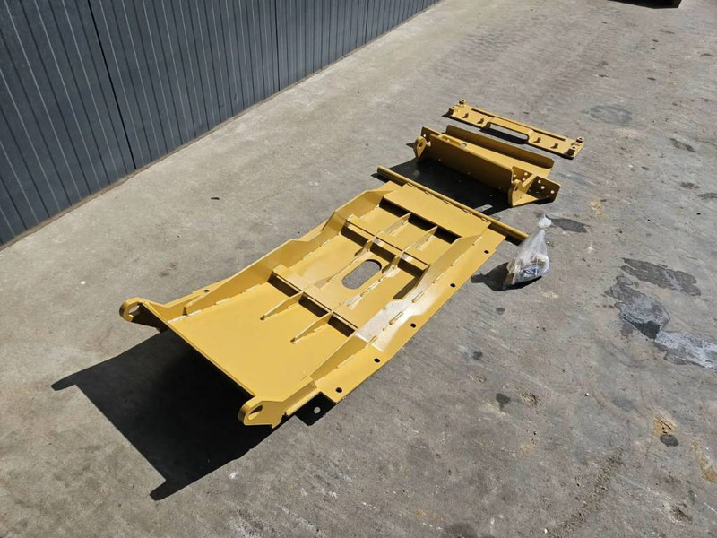 Cat 12M - Adapterek - Építőipari gépek: 4 kép. Cat 12M - Adapterek - Építőipari gépek: 4 kép.
