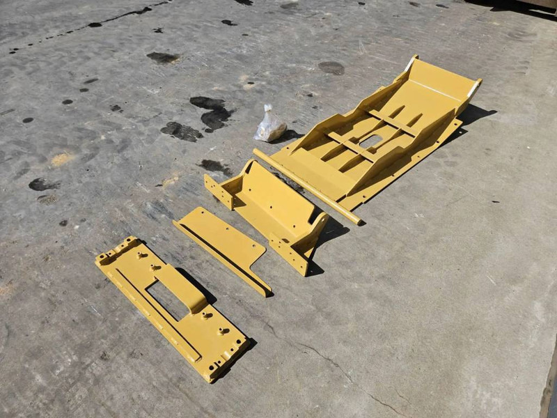 Cat 12M3 - Adapterek - Építőipari gépek: 4 kép. Cat 12M3 - Adapterek - Építőipari gépek: 4 kép.